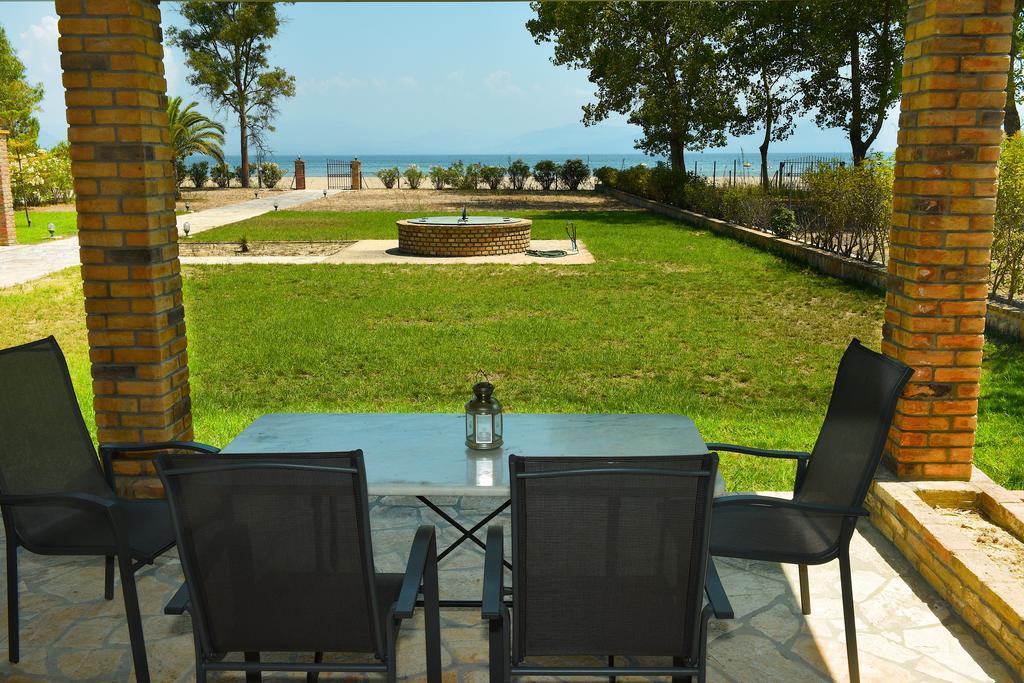 לפקימי Antonia Beachfront Villa מראה חיצוני תמונה