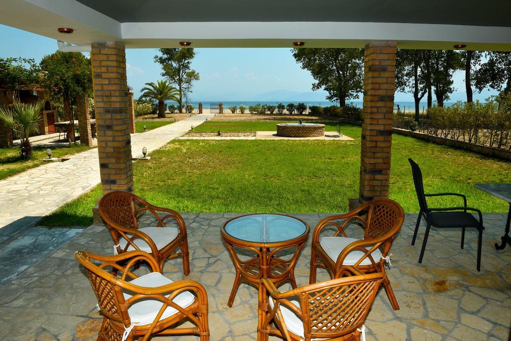 לפקימי Antonia Beachfront Villa מראה חיצוני תמונה