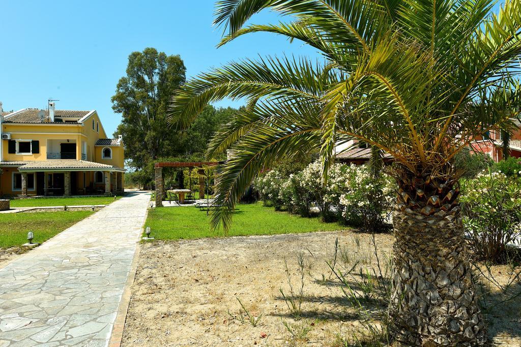 לפקימי Antonia Beachfront Villa מראה חיצוני תמונה