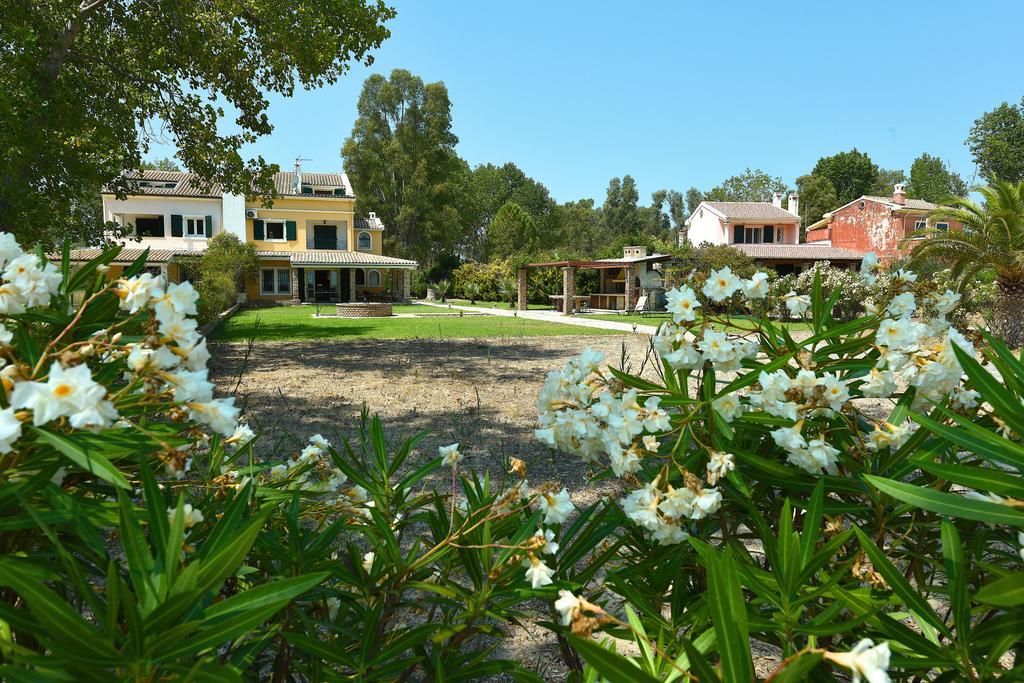 לפקימי Antonia Beachfront Villa מראה חיצוני תמונה